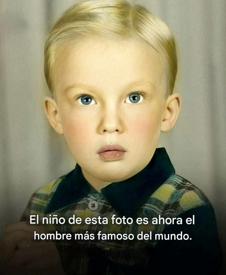 Una fotografía de un niño que se convirtió en uno de los hombres más reconocidos de nuestro tiempo.