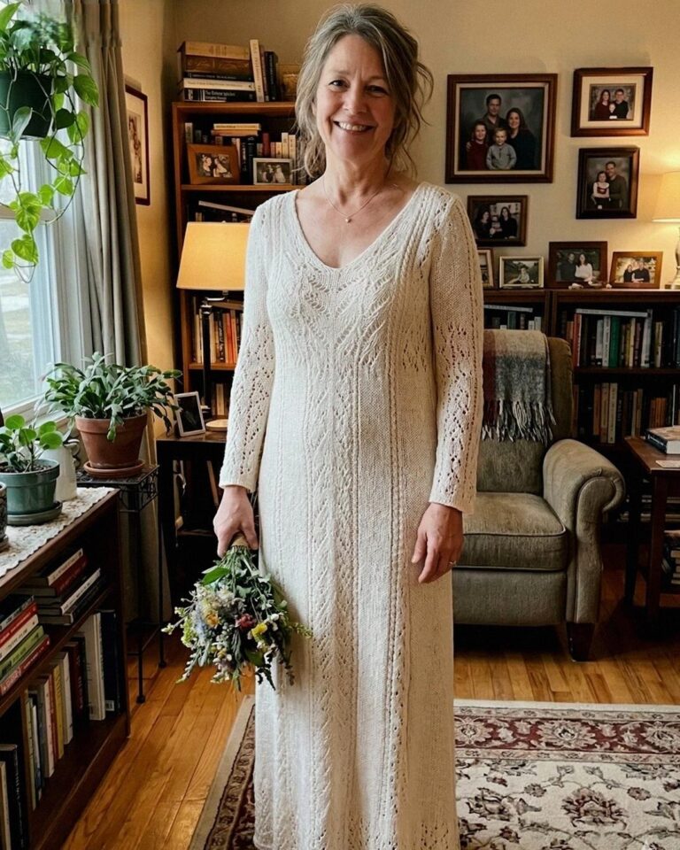HILOS SUELTOS, La Razón Desgarradora Por la que mi esposa llevaba un vestido de punto a nuestra renovación de votos